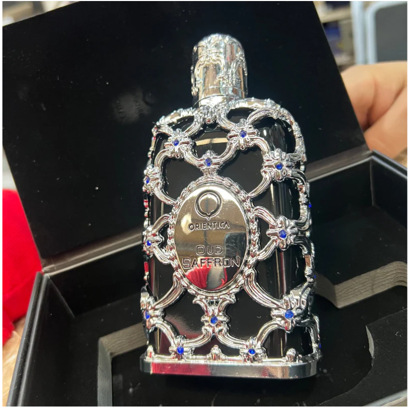 Mega Combo Lujo Árabe (4+1 de Regalo) – Club de Nuit, Oud Saffron, Asad, Bharara